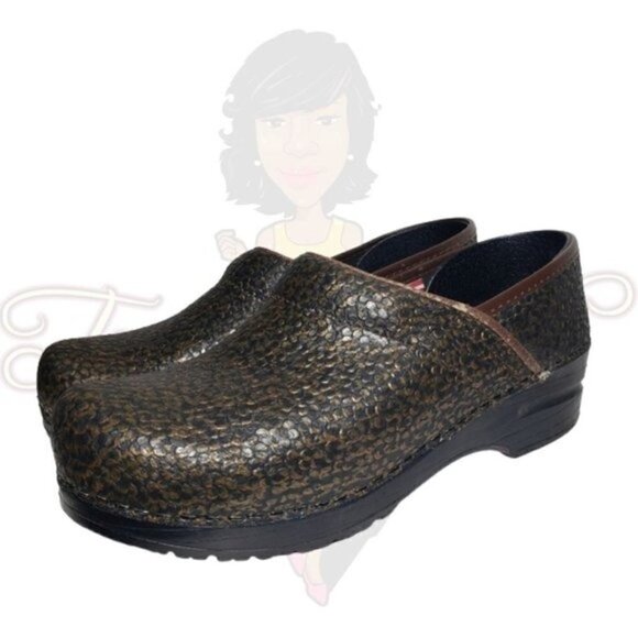 Sanita Danish Round Toe Slip-On Clog  Sz 37 - Picture 1 of 12